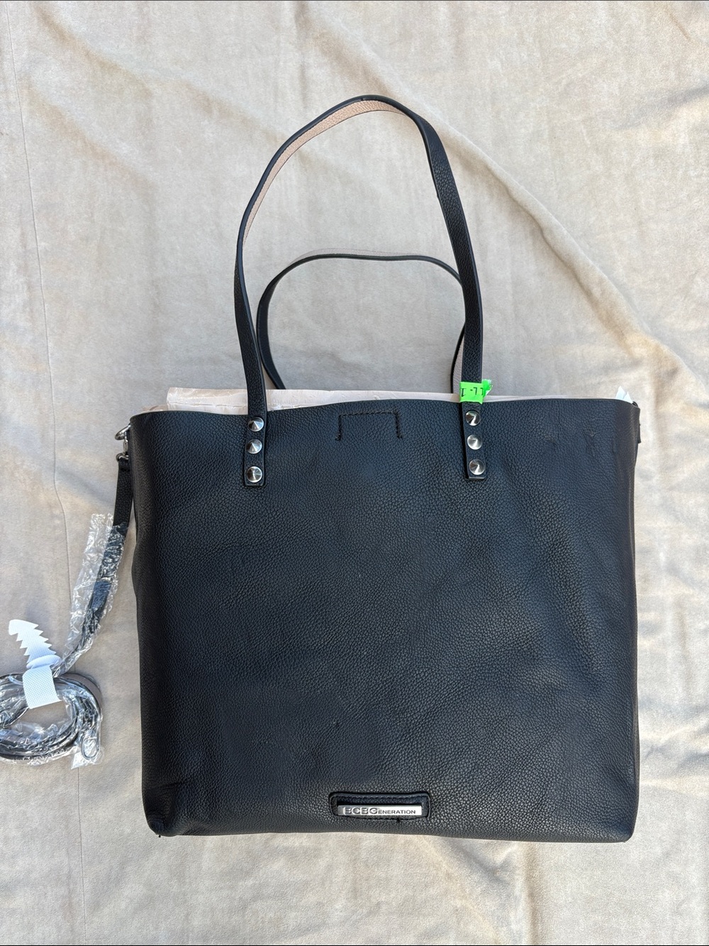NEW🖤🖤🖤🖤BCBGeneration Black Leather Tote with Dual Handles - 14 x 11 x 6